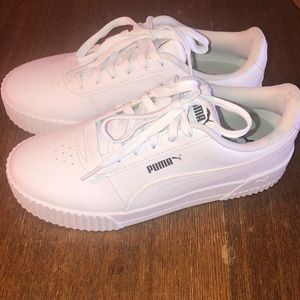 Puma Carina Sneakers - NEW!!